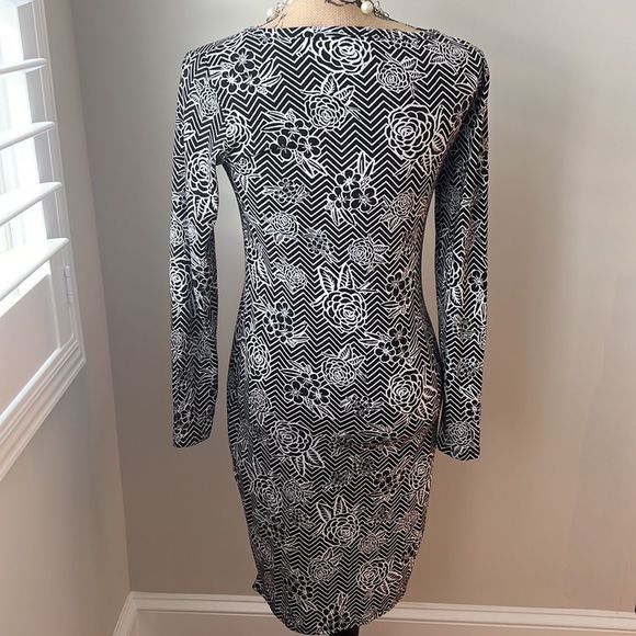 LuLaRoe Dress‼️ - Picture 4 of 6